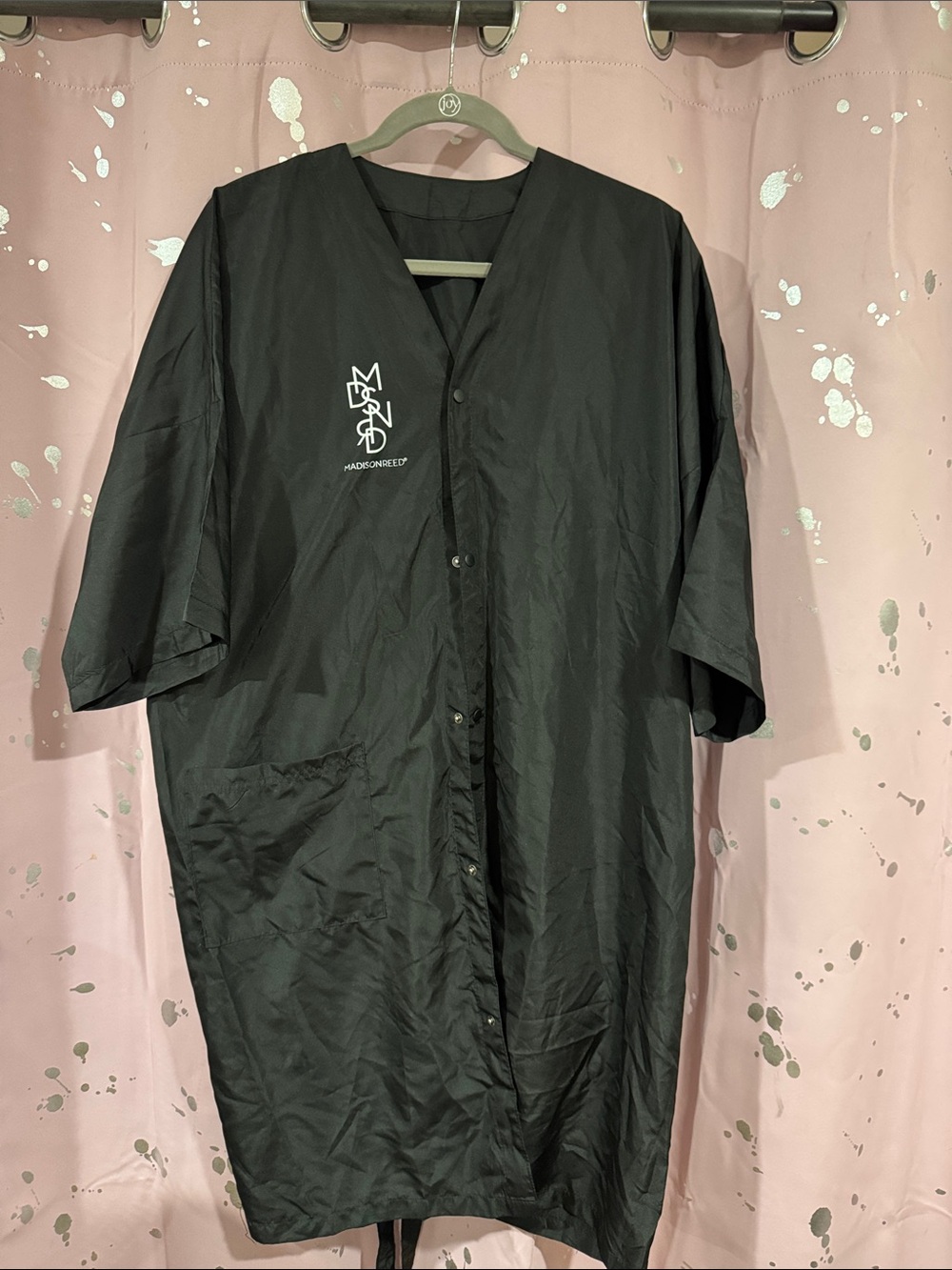 Madison Reed salon smock